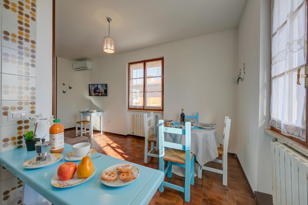 Villa Fiorita Apartments - Happy Rentals Sirmione Bagian luar foto