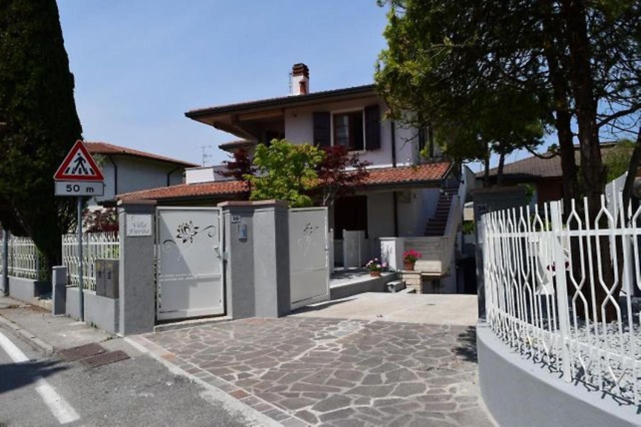 Villa Fiorita Apartments - Happy Rentals Sirmione Bagian luar foto