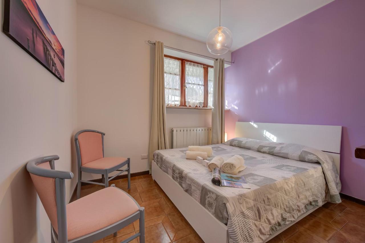 Villa Fiorita Apartments - Happy Rentals Sirmione Bagian luar foto